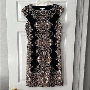 Elegant Black and Tan Sheath Mini Dress with Crew Neck